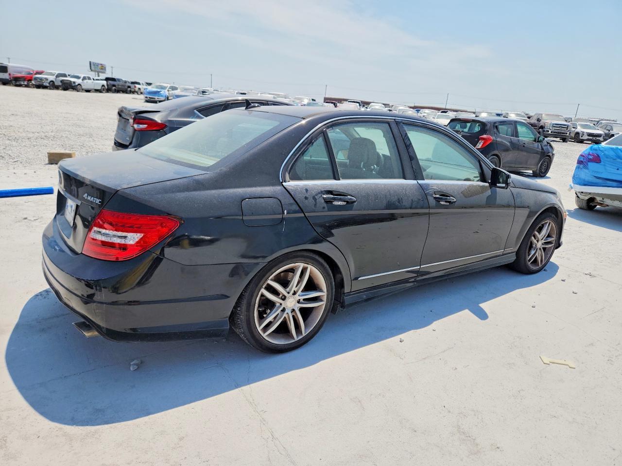 2012 Mercedes-Benz C 300 4Matic - Фото 3
