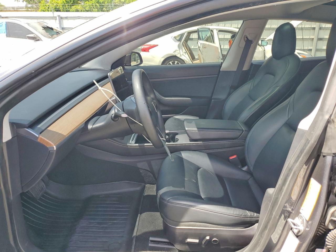 2021 Tesla Model 3 - Image 7