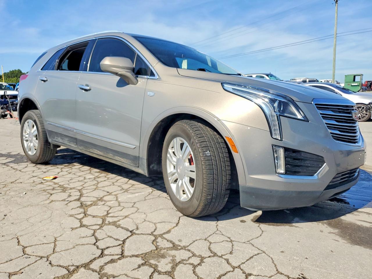 2018 Cadillac Xt5 Luxury - Image 4