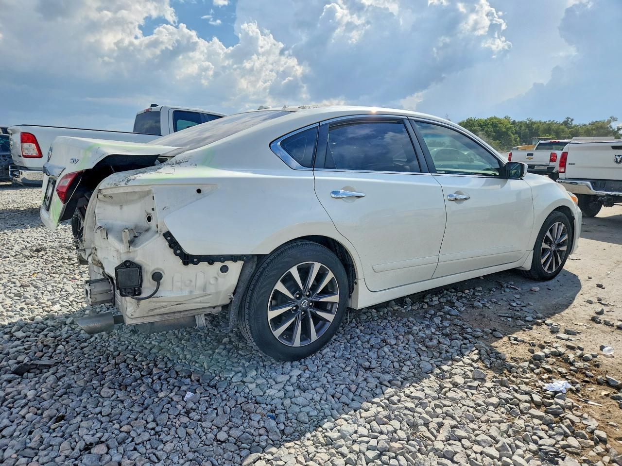 2017 Nissan Altima 2.5 Sv - Фото 3