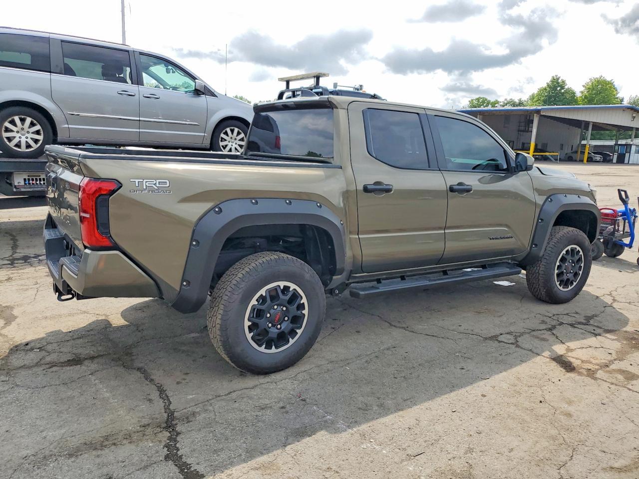 2025 Toyota Tacoma Trd Off-Road - Фото 3