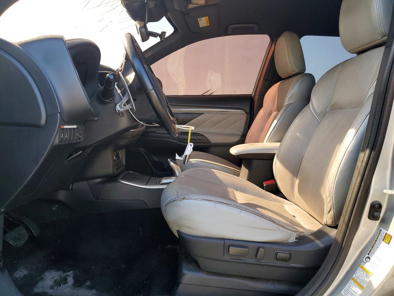 2022 Mitsubishi Outlander Sel - Фото 7