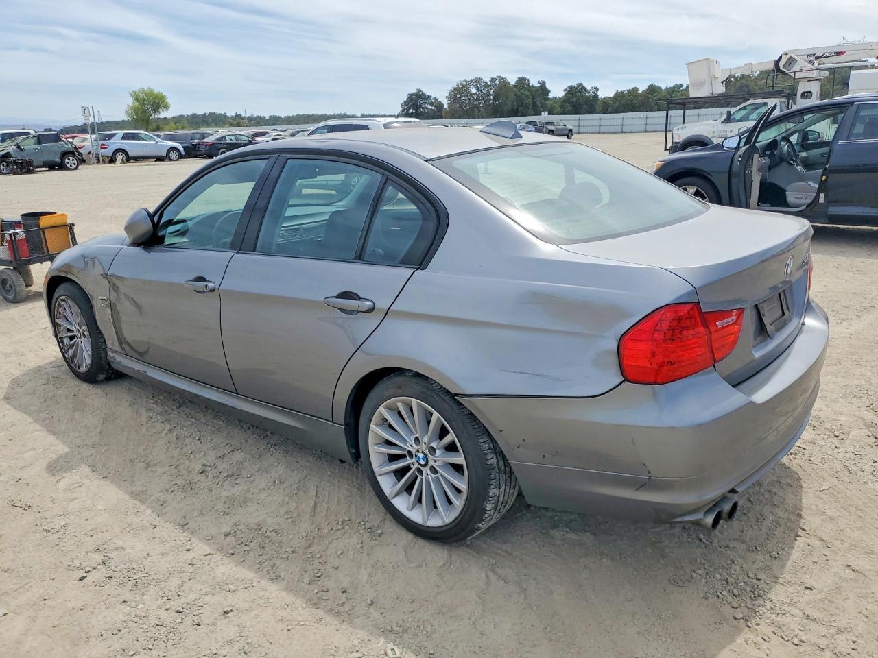 2011 BMW 328 Xi Sulev - Фото 2