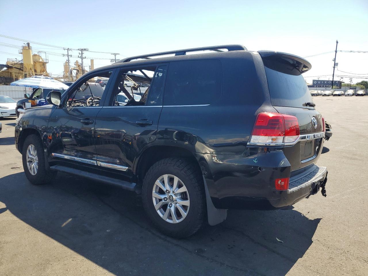 2018 Toyota Land Cruiser Base - Фото 2