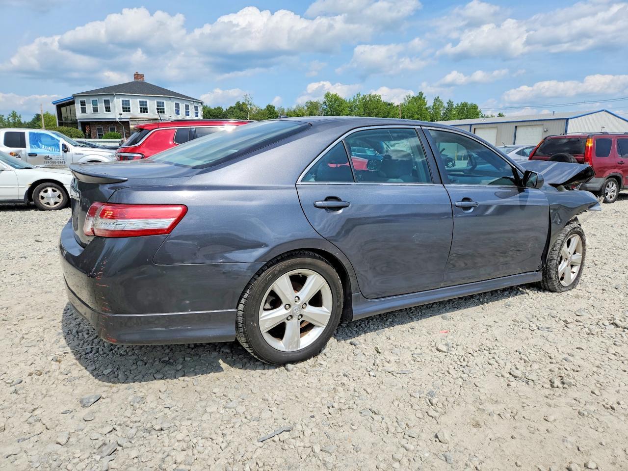 2011 Toyota Camry Se - Image 3