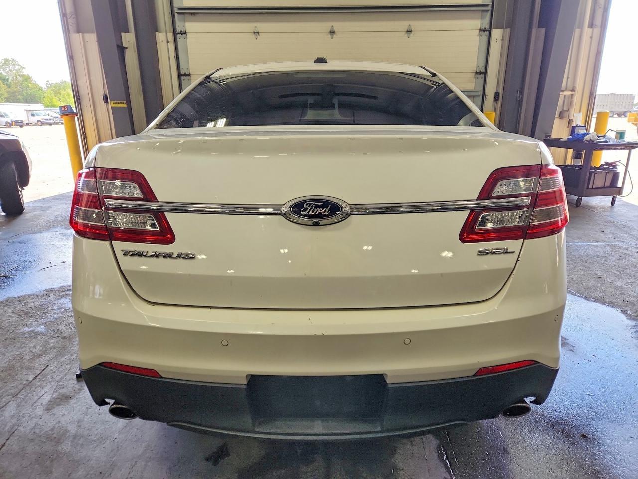 2014 Ford Taurus Sel - Фото 6