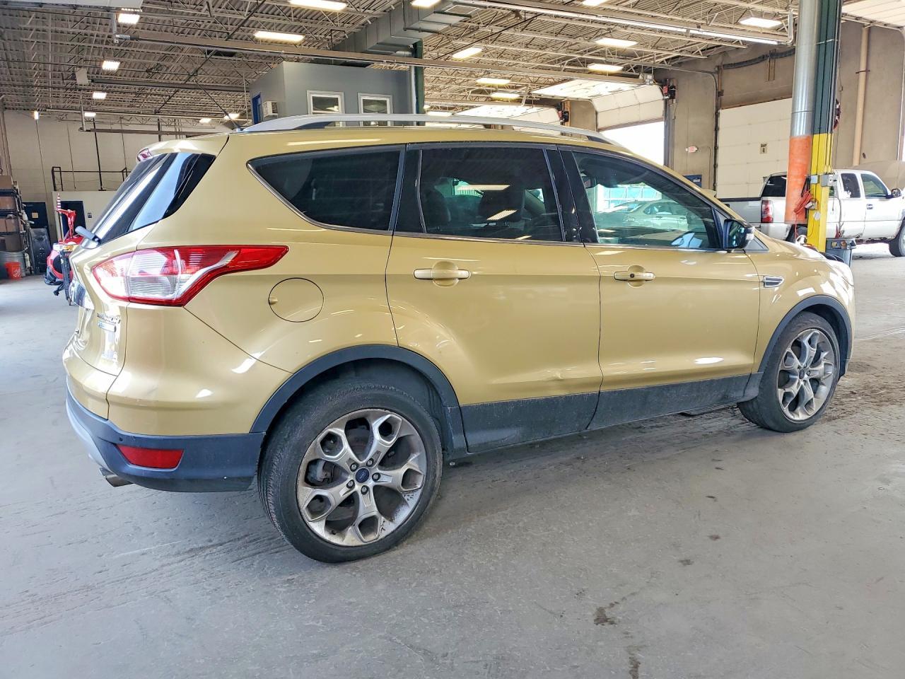 2014 Ford Escape Titanium - Image 3