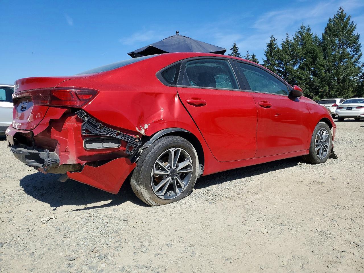 2024 Kia Forte Lxs - Image 3