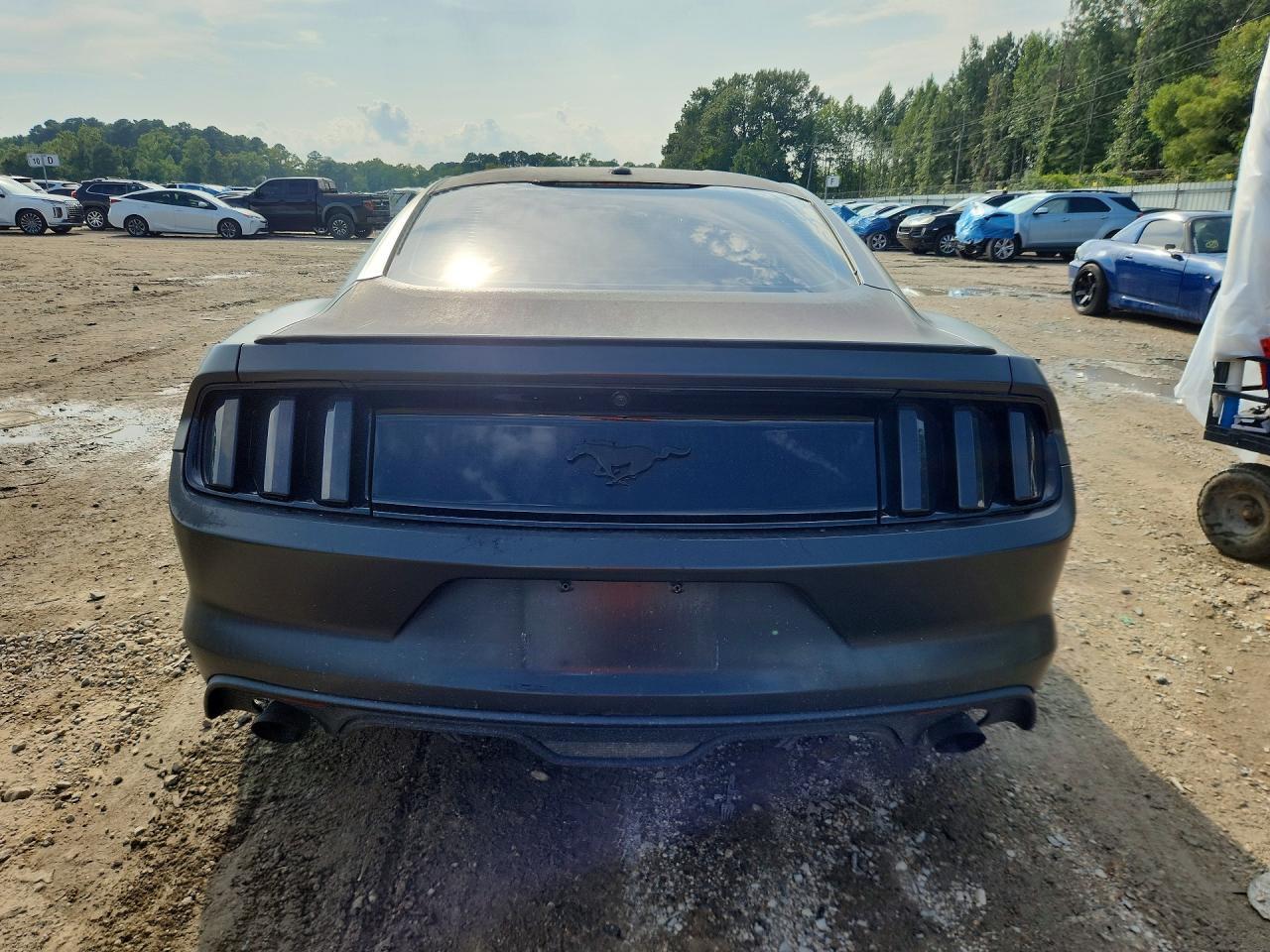 2015 Ford Mustang - Image 6