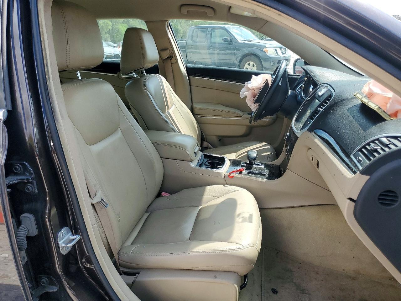 2013 Chrysler 300 - Фото 7