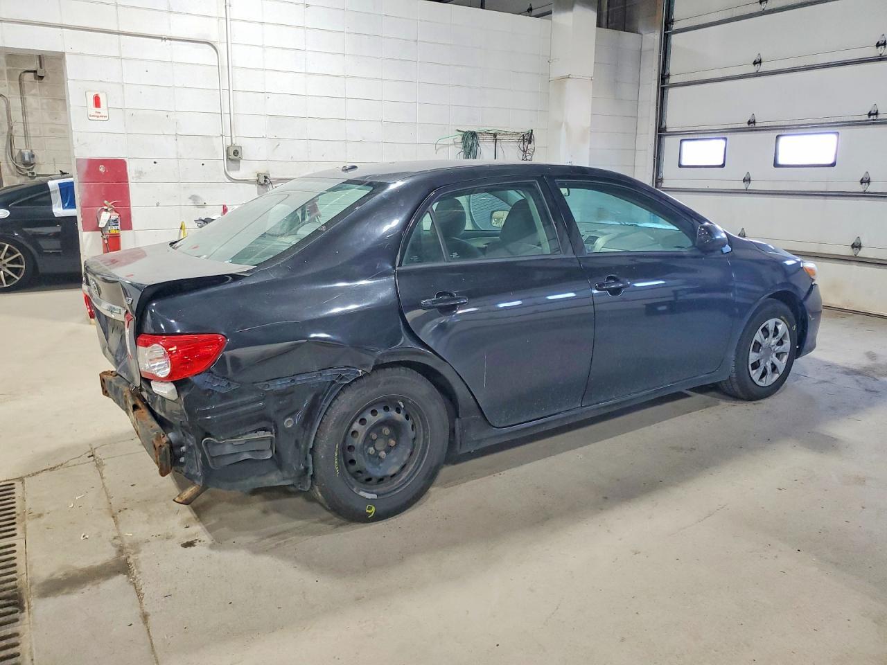 2011 Toyota Corolla Le - Image 3