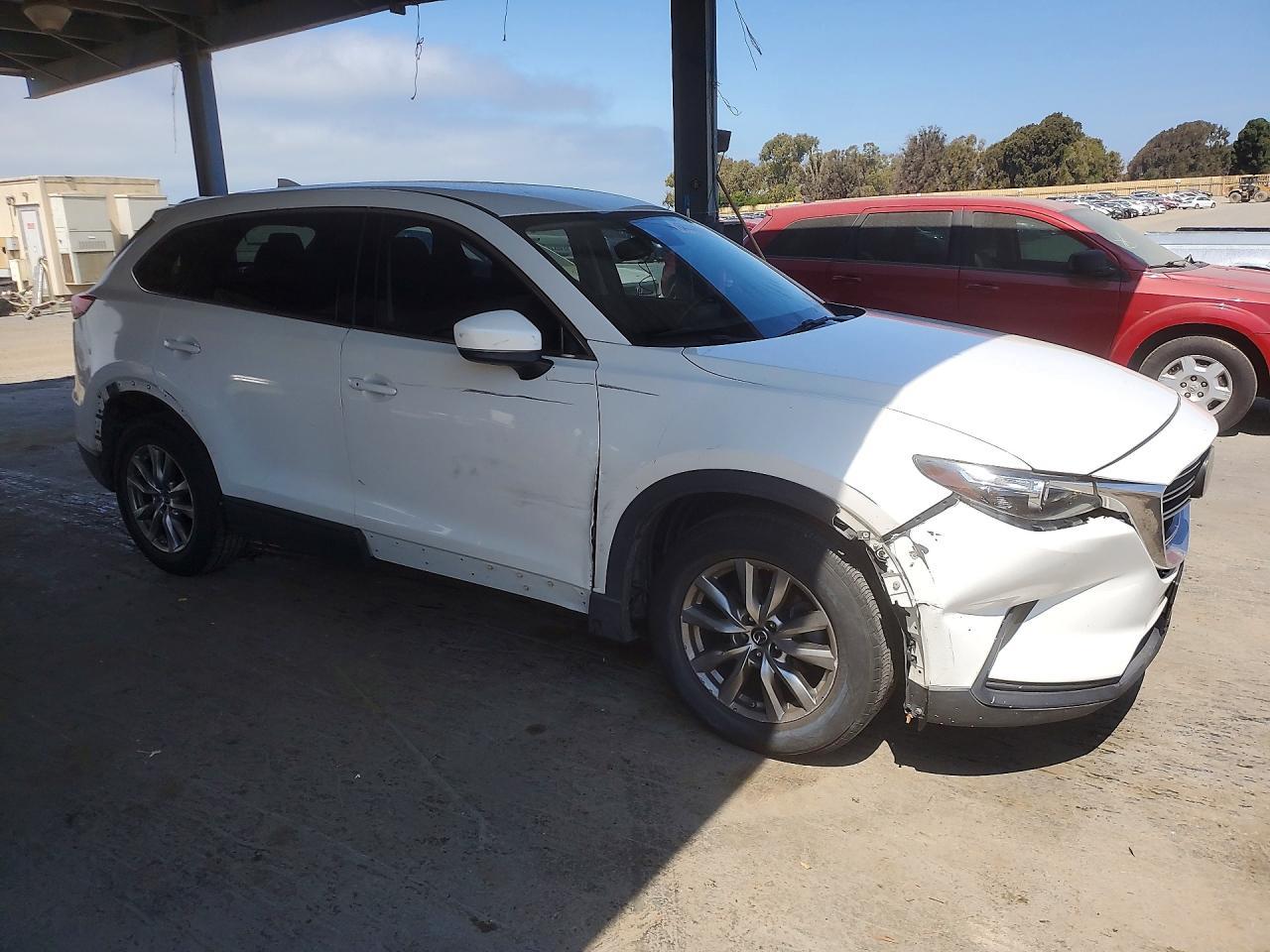 2018 Mazda Cx-9 Touring - Image 4