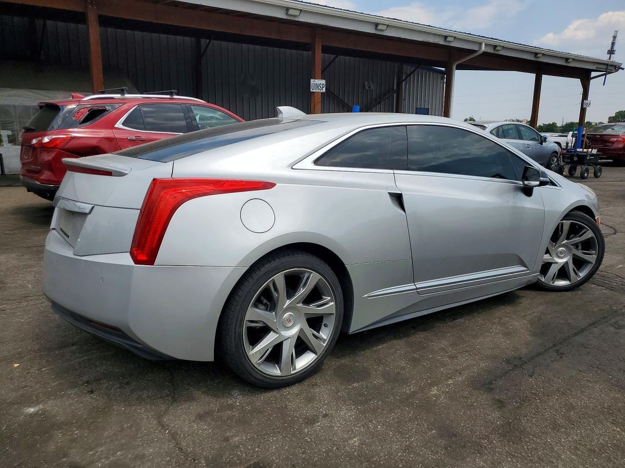 2014 Cadillac Elr Luxury - Image 3