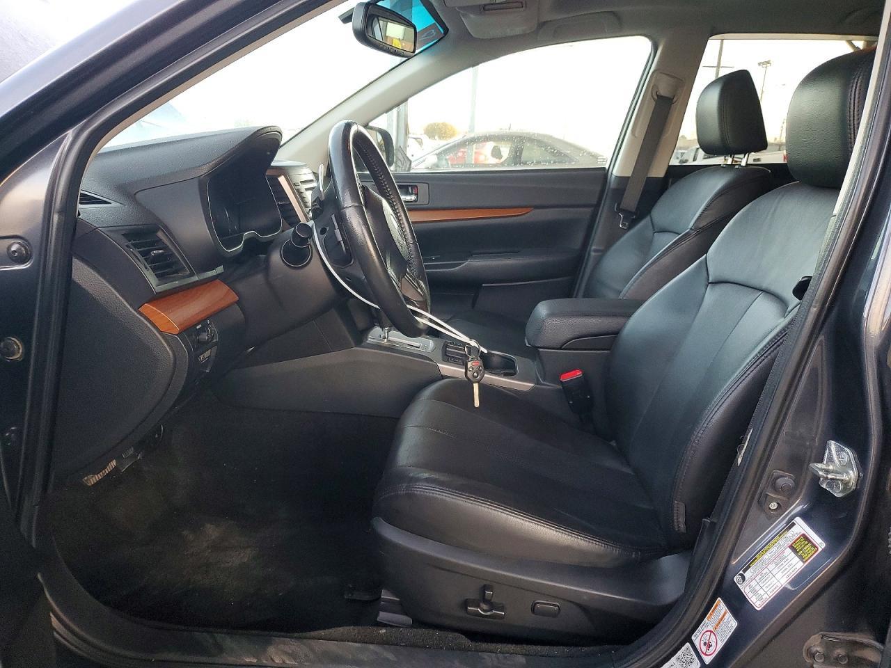 2013 Subaru Outback 2.5I Limited - Image 7