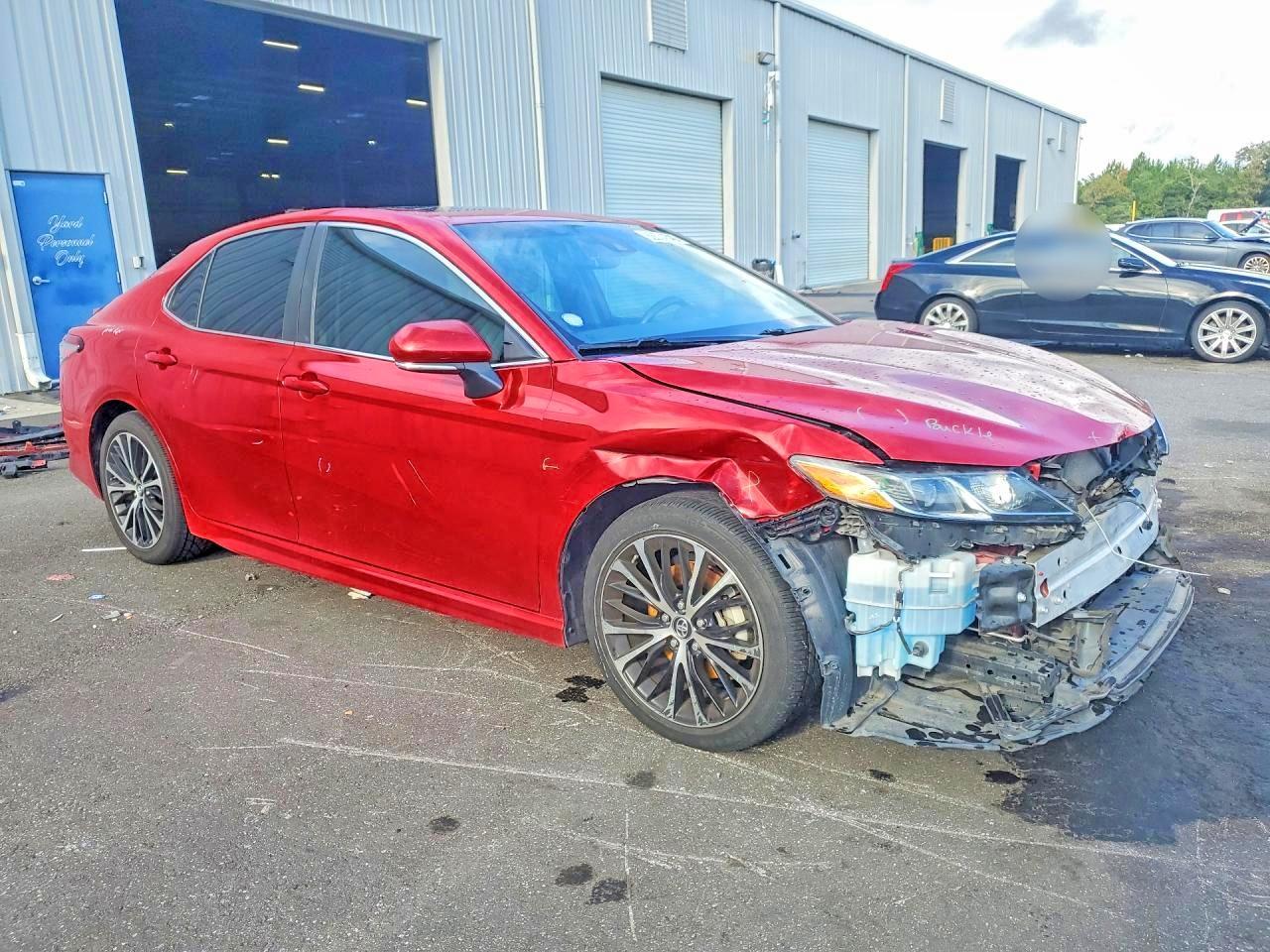 2019 Toyota Camry Se - Фото 4