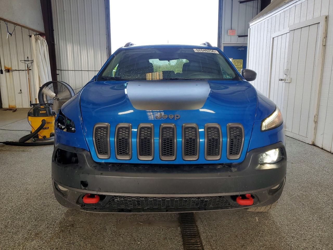 2017 Jeep Cherokee Trailhawk - Фото 5