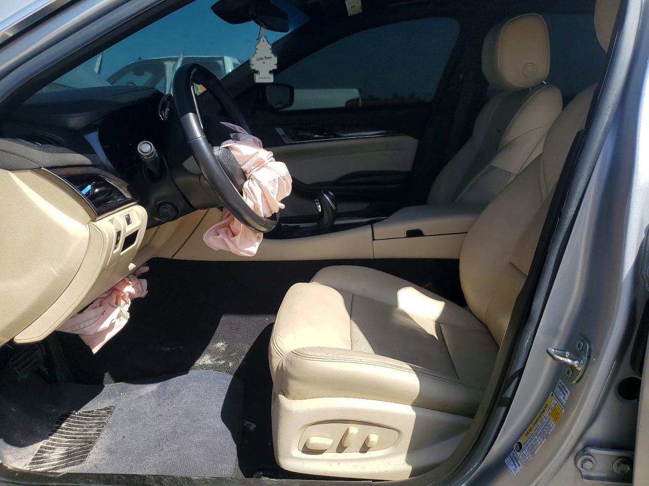 2019 Cadillac Cts Luxury - Image 7
