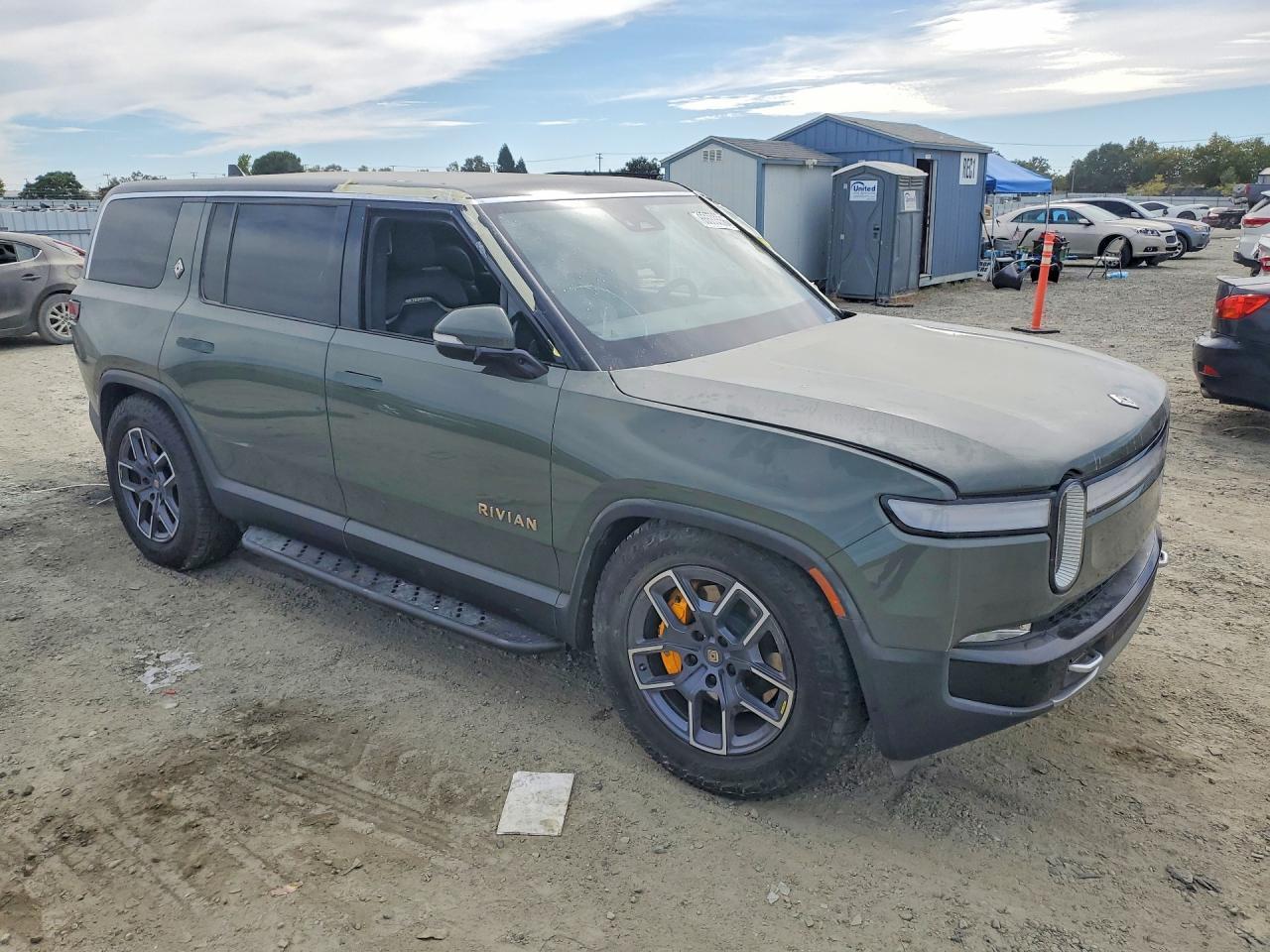 2022 Rivian R1S Launch Edition - Фото 4