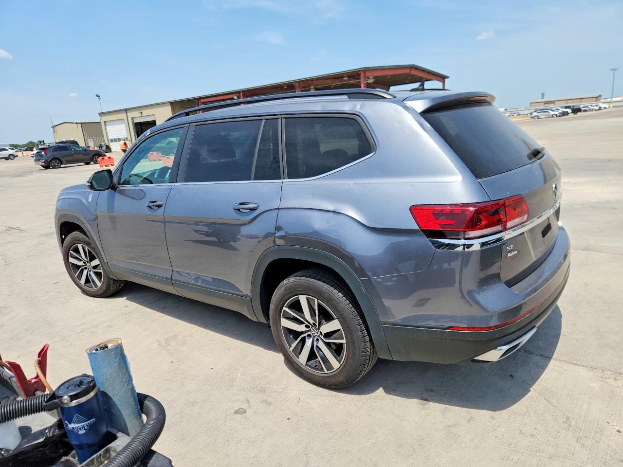 2022 Volkswagen Atlas Se - Фото 2