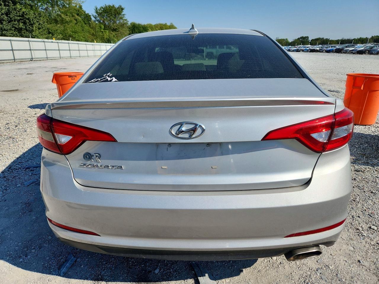 2017 Hyundai Sonata Se - Image 6