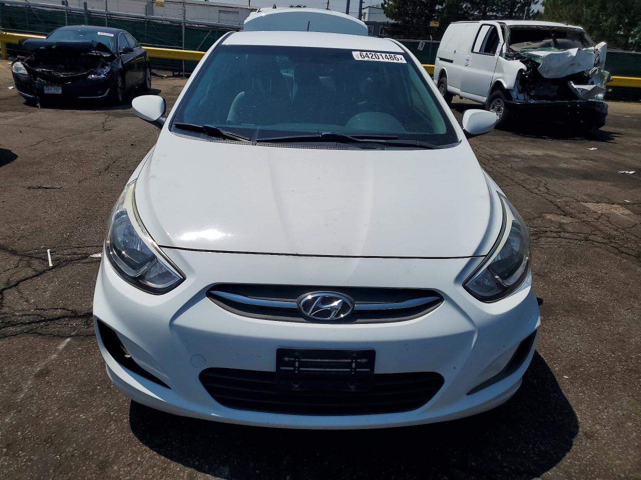 2017 Hyundai Accent Se - Фото 5