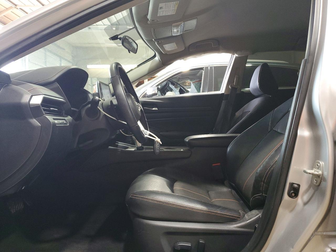 2019 Nissan Altima Sr - Image 7