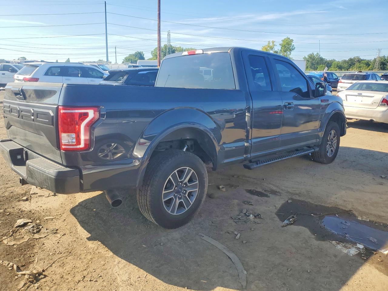 2016 Ford F150 Super Cab - Фото 3