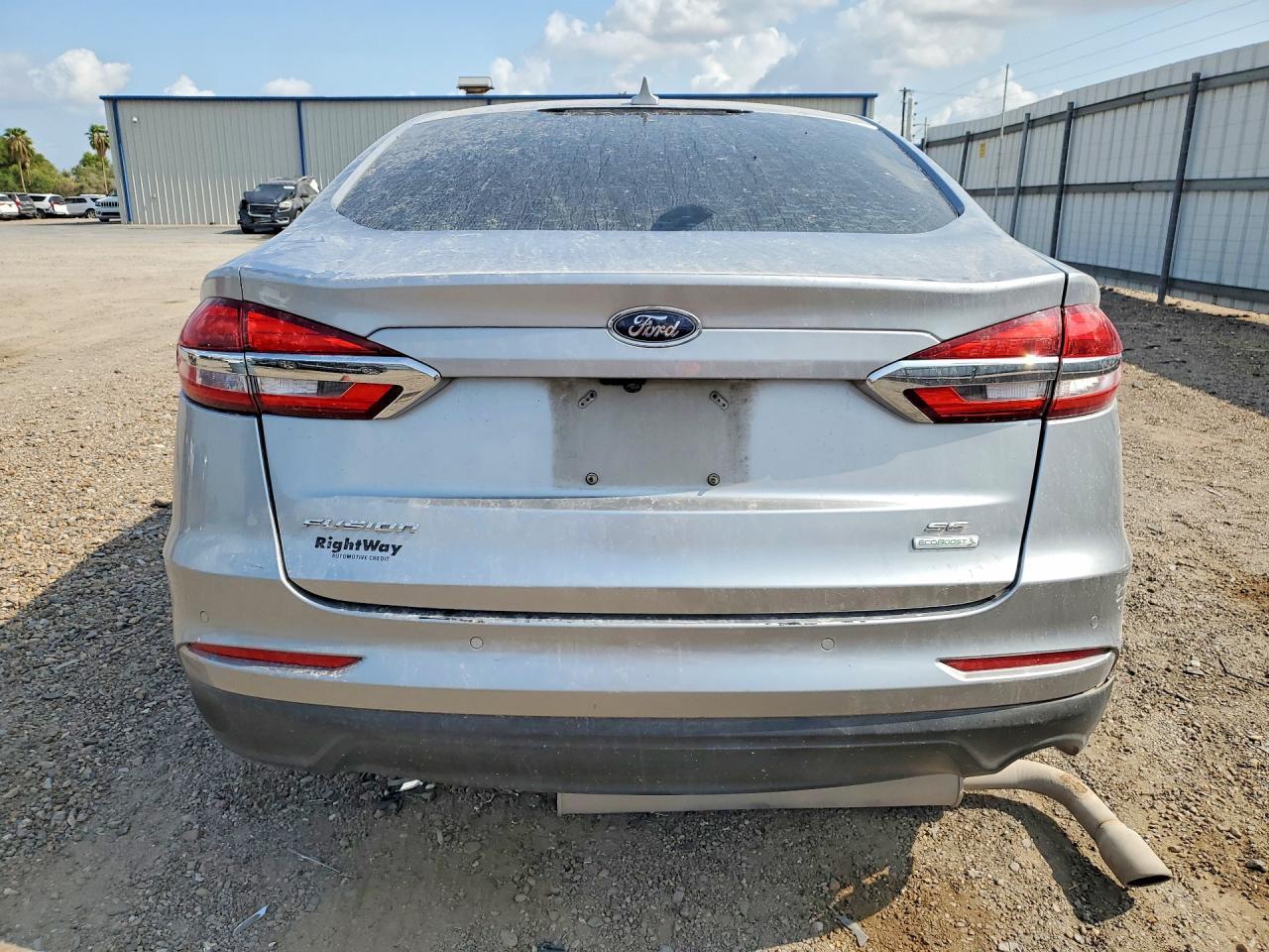 2020 Ford Fusion Se - Image 6