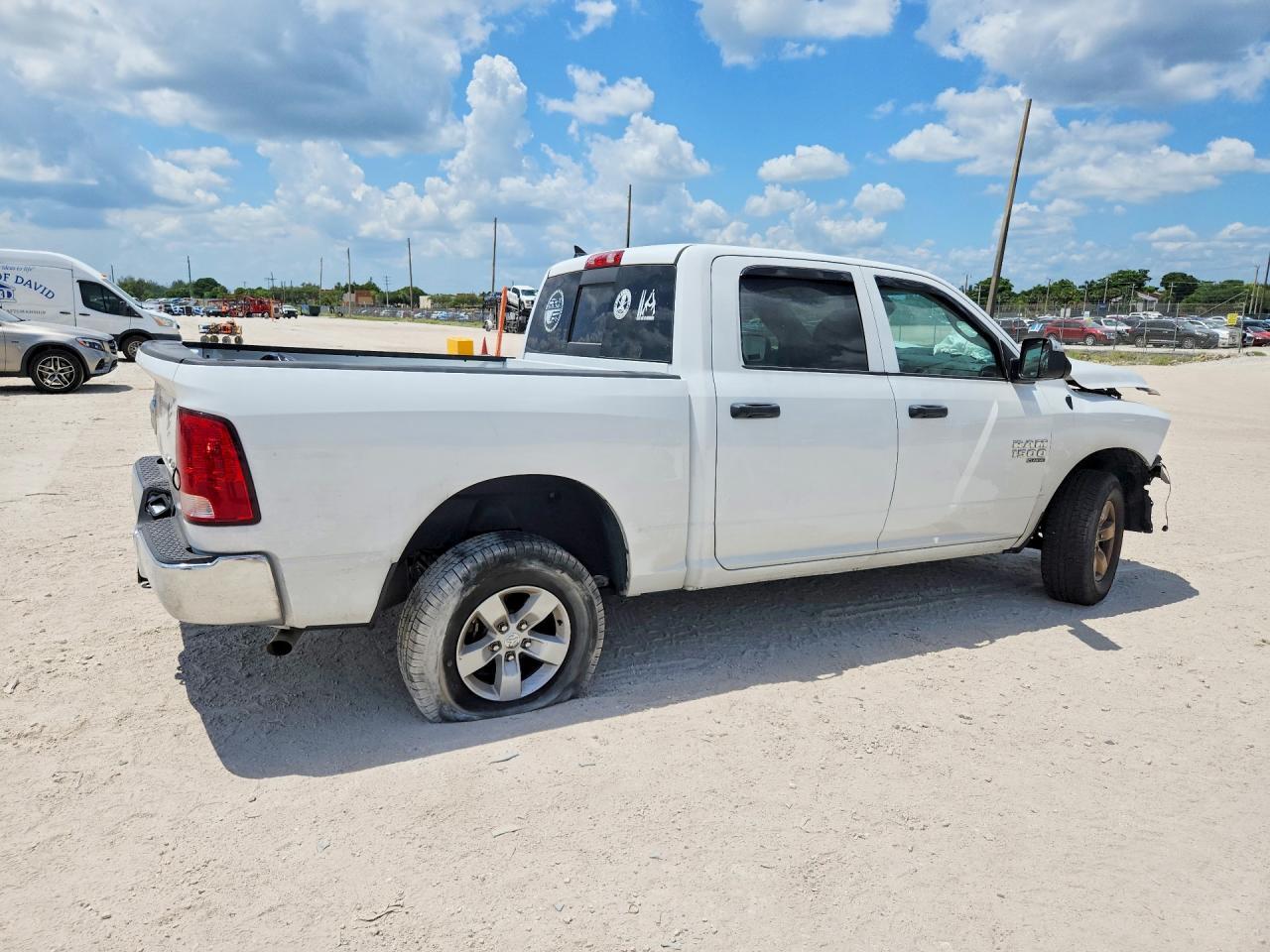 2023 Ram 1500 Classic Slt - Image 3