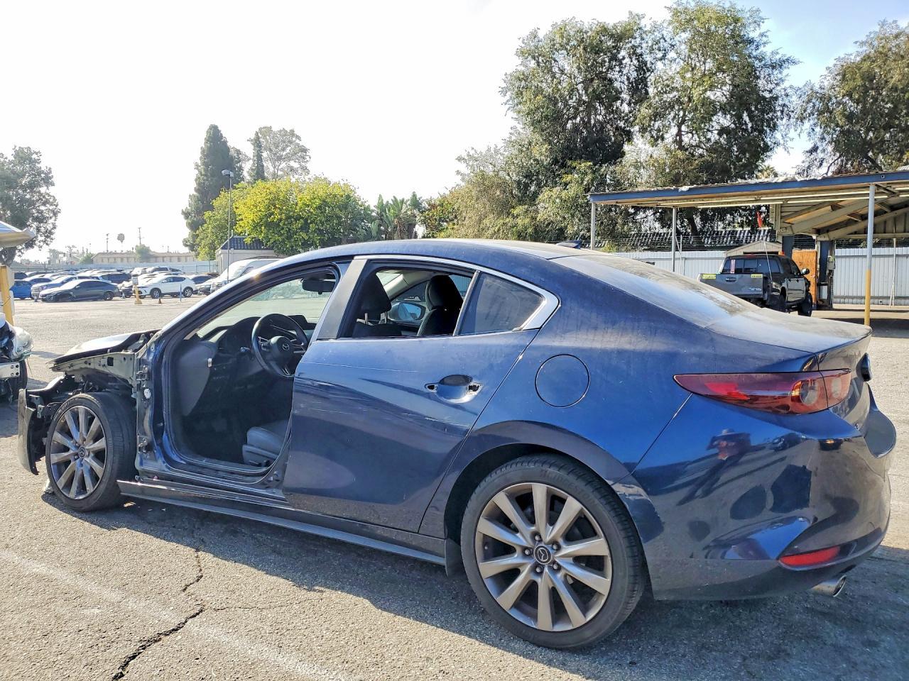 2019 Mazda 3 - Image 2