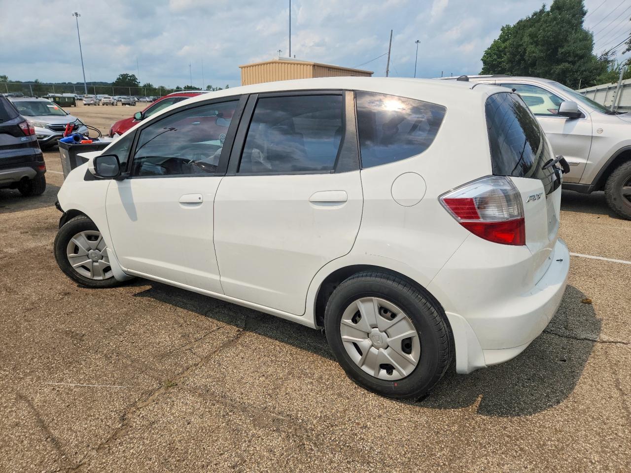 2013 Honda Fit - Фото 2