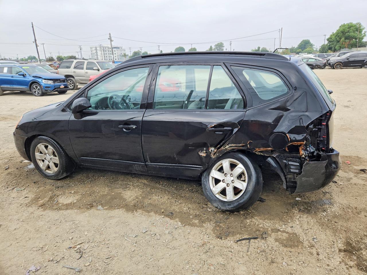 2008 Kia Rondo Lx - Фото 2