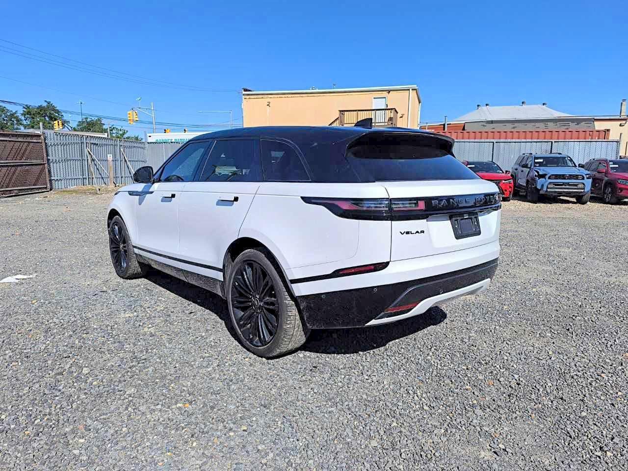 2026 Land Rover Range Rover Velar Dynamic Se - Фото 2