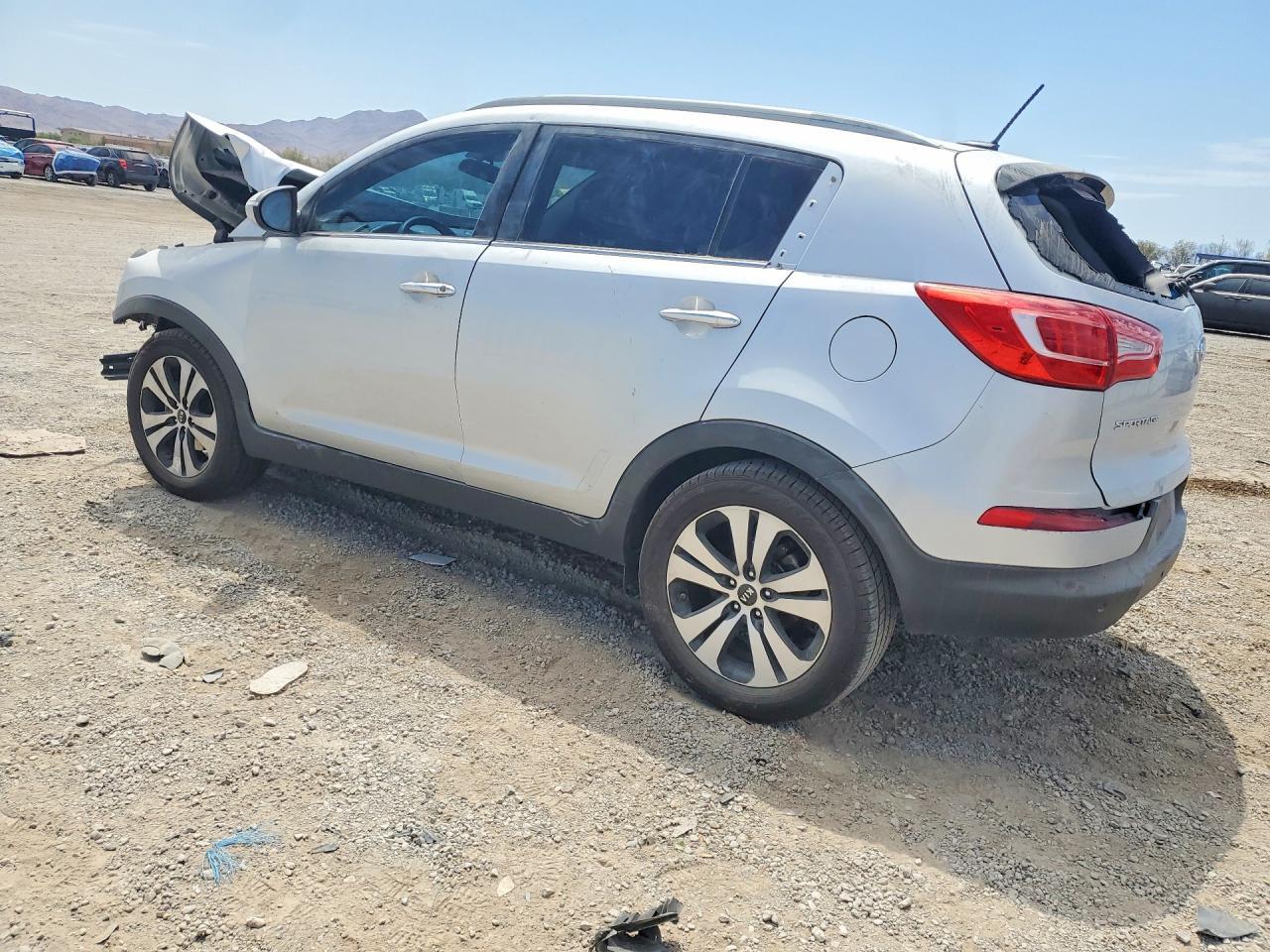 2012 Kia Sportage Ex - Image 2