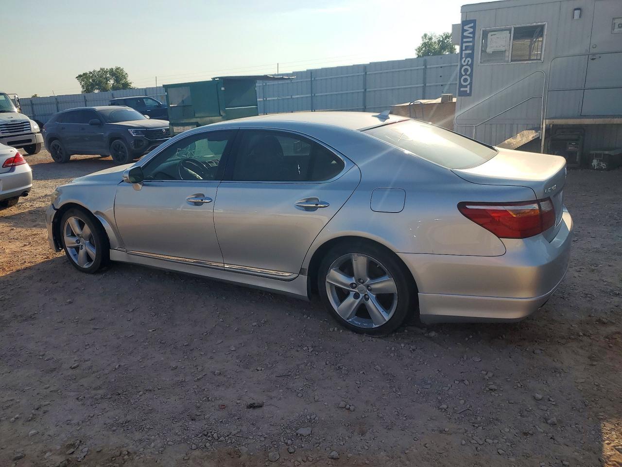 2010 Lexus Ls 460 - Фото 2