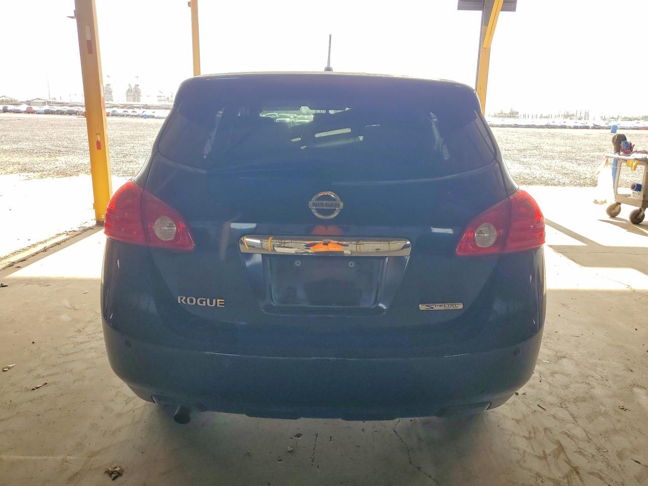 2013 Nissan Rogue S - Фото 6