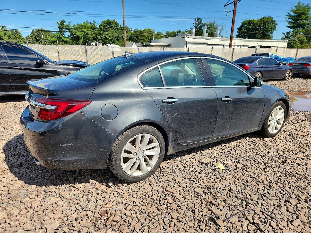 2014 Buick Regal Premium - Image 3