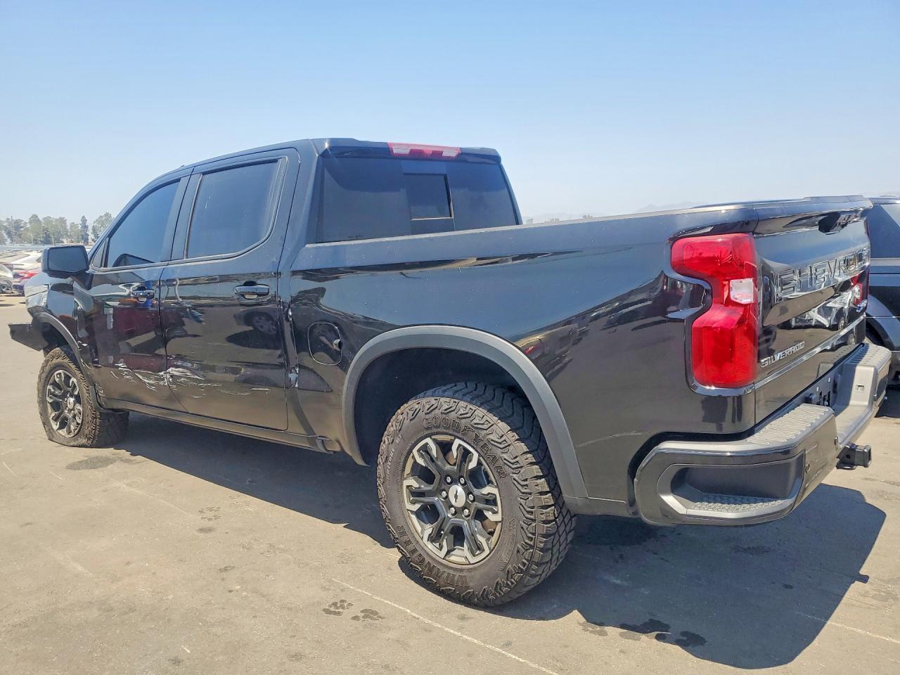 2025 Chevrolet Silverado K1500 Zr2 - Фото 2