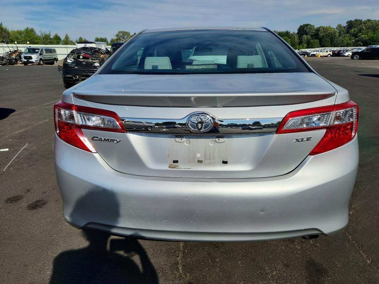 2013 Toyota Camry Xle - Image 6