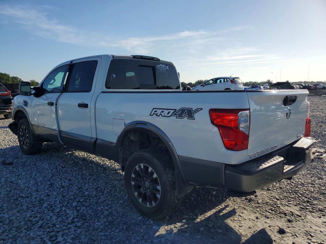 2019 Nissan Titan Xd Pro-4X - Image 2
