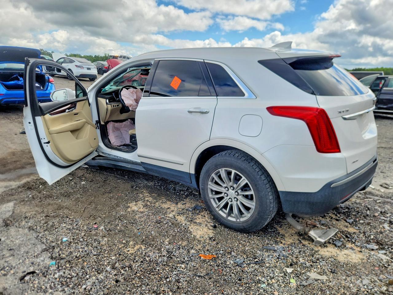 2018 Cadillac Xt5 Luxury - Фото 2