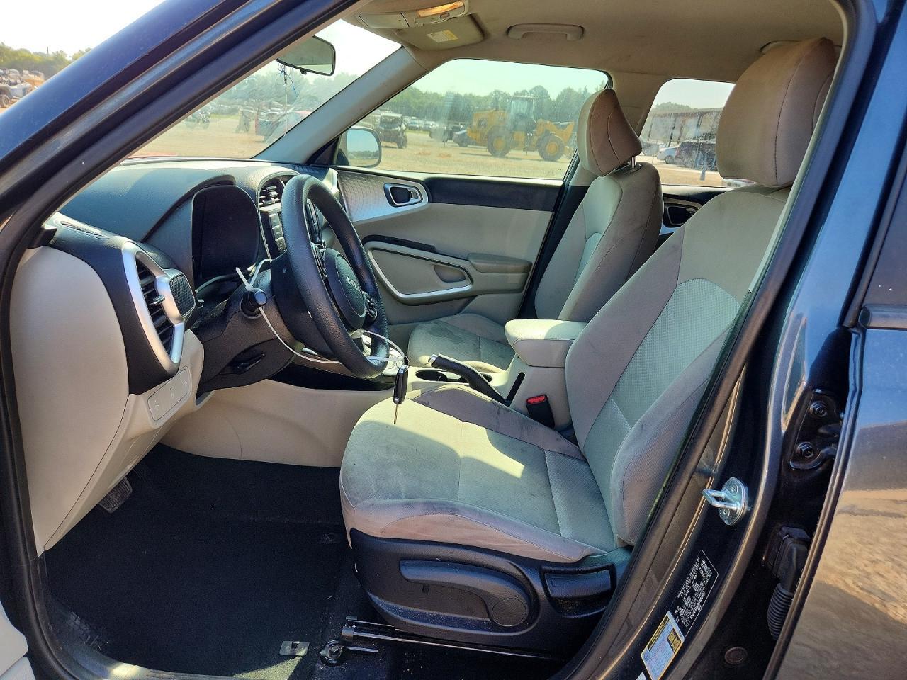 2022 Kia Soul Lx - Image 7