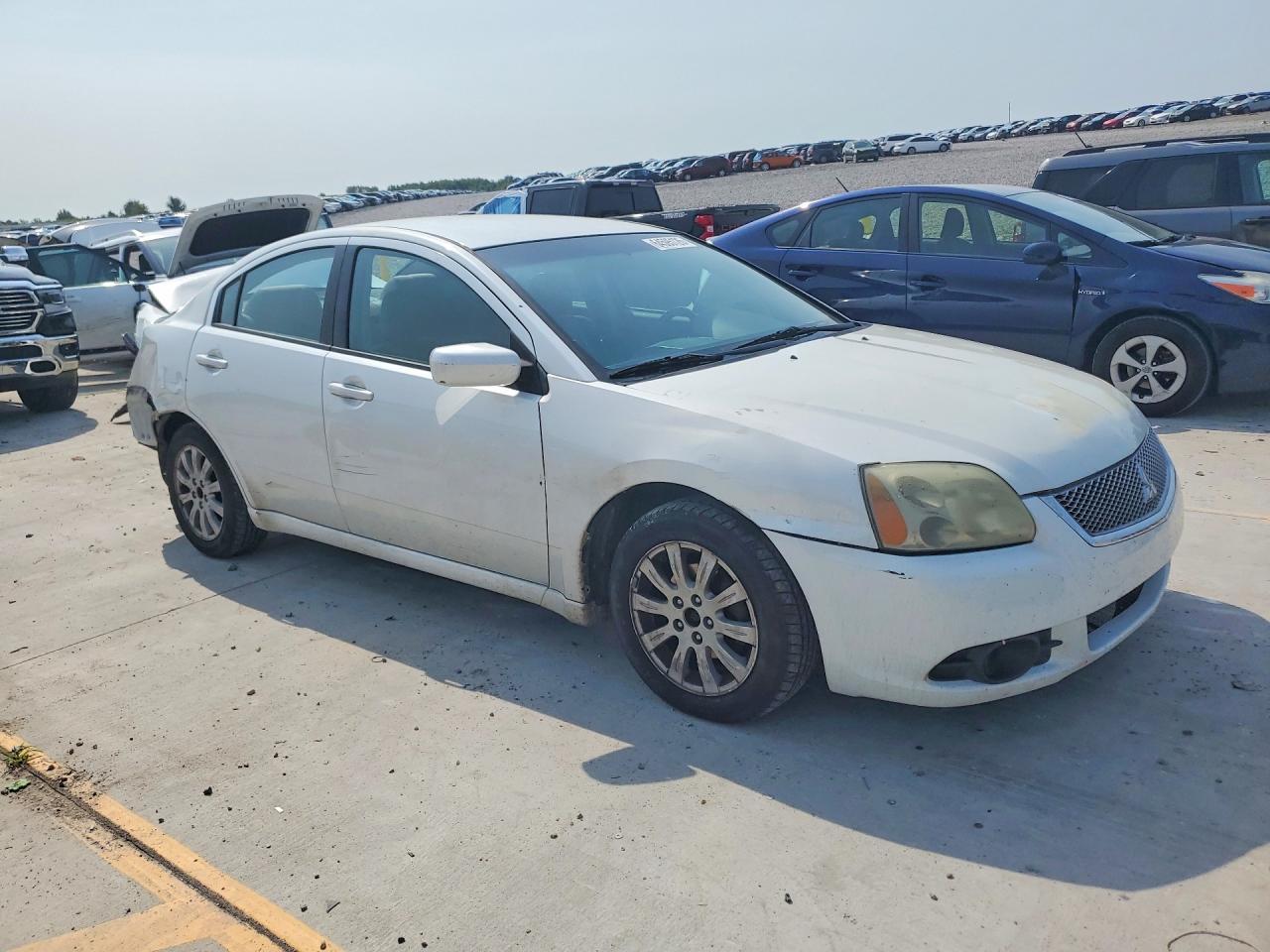 2011 Mitsubishi Galant Fe - Image 4