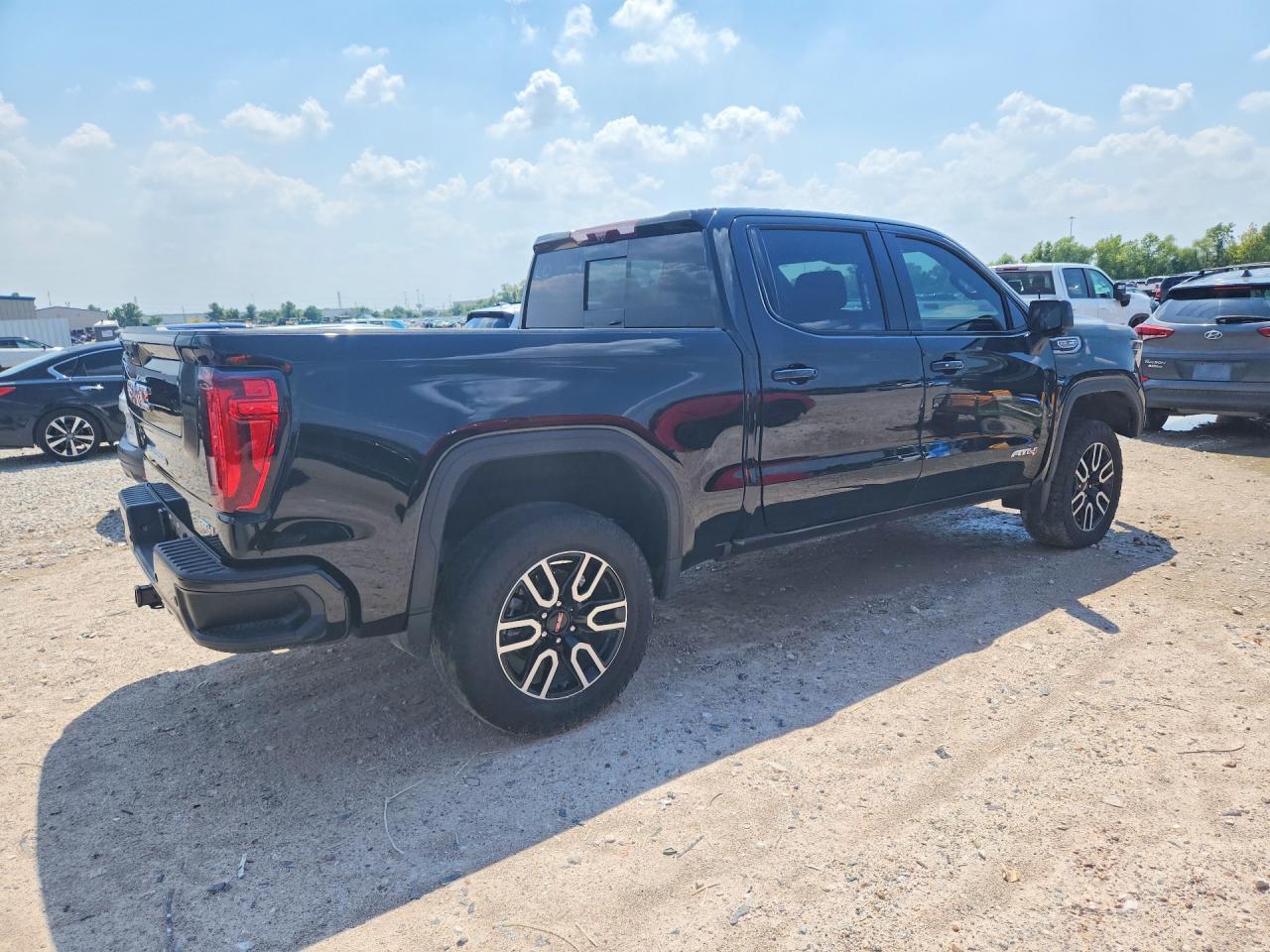 2025 GMC Sierra K1500 At4 - Image 3