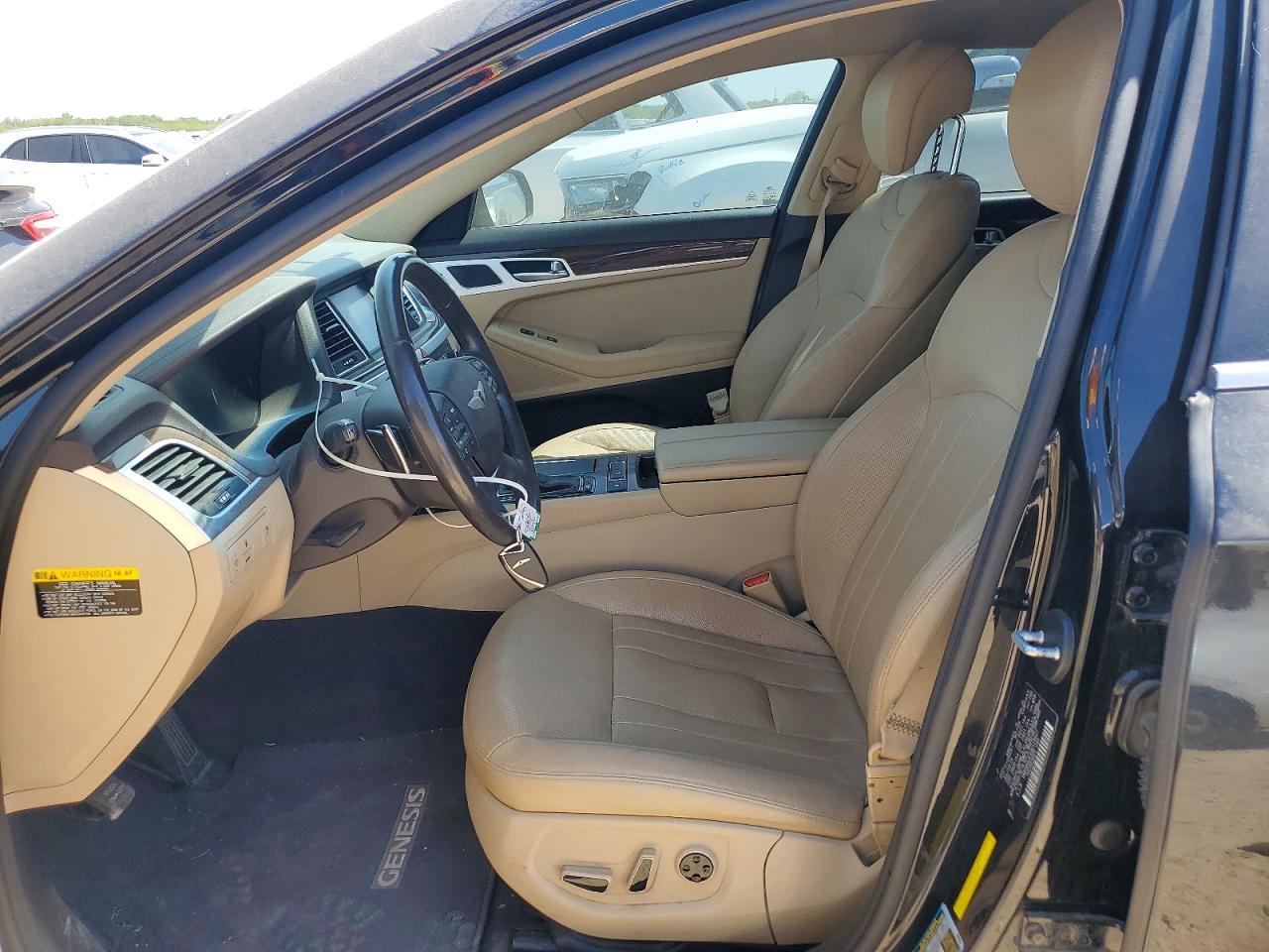 2016 Hyundai Genesis 3.8L - Image 7