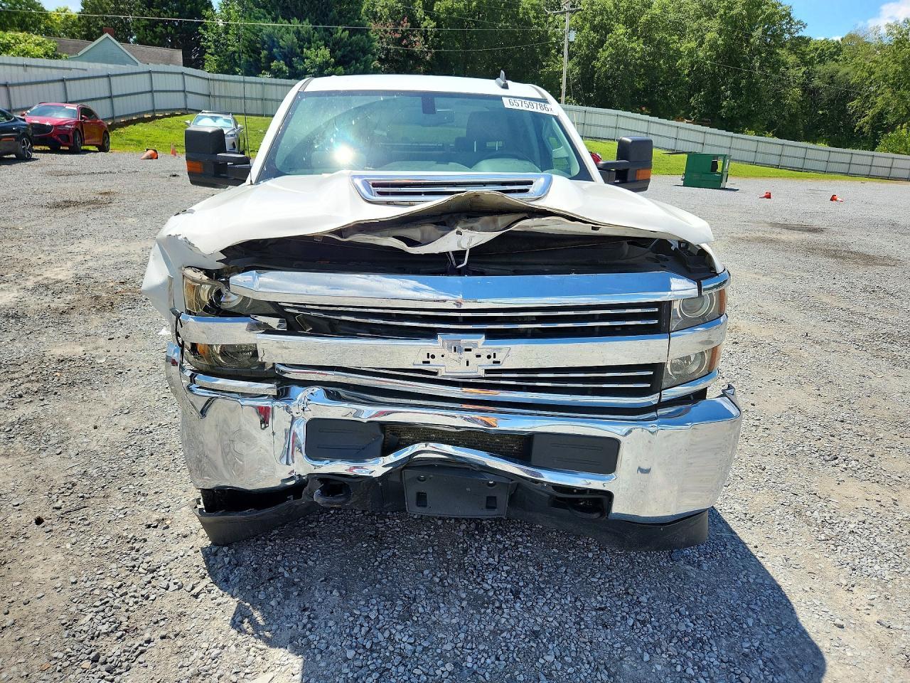 2018 Chevrolet Silverado K3500 - Image 5