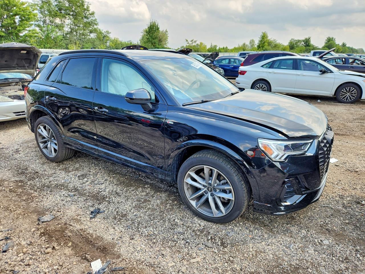 2024 Audi Q3 Premium Plus S Line 45 - Фото 4