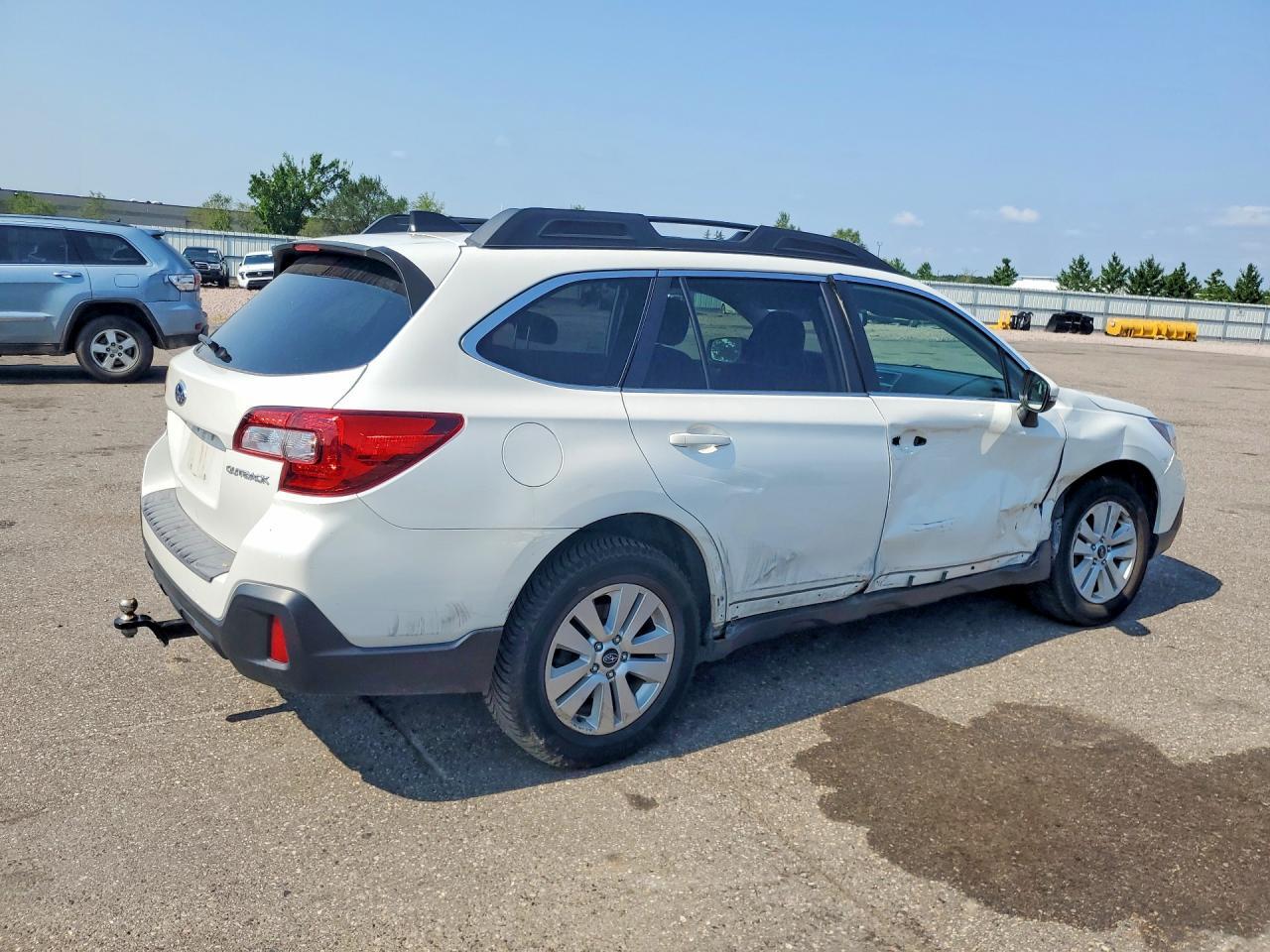 2019 Subaru Outback 2.5I Premium - Фото 3