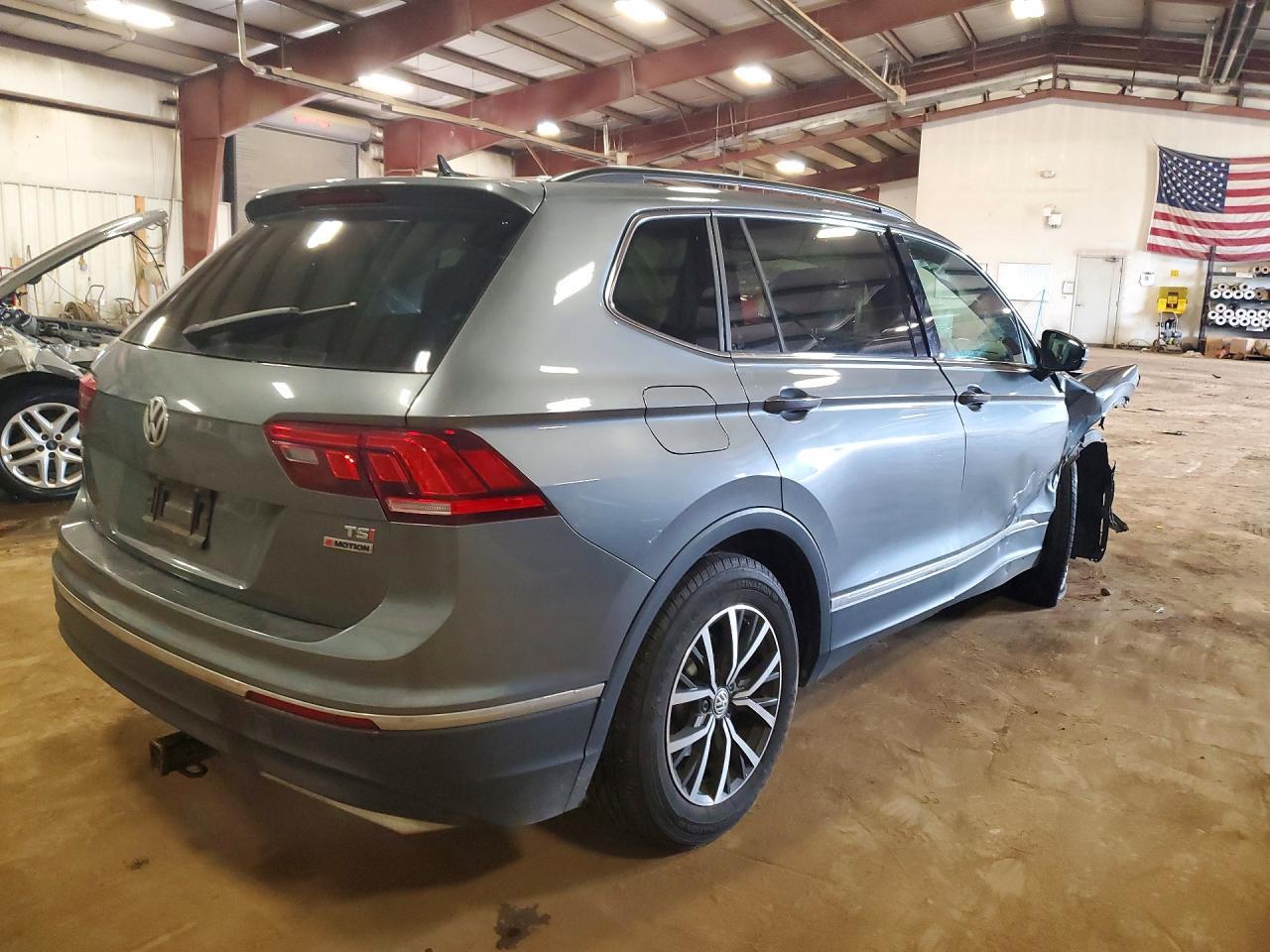 2018 Volkswagen Tiguan Se - Image 3