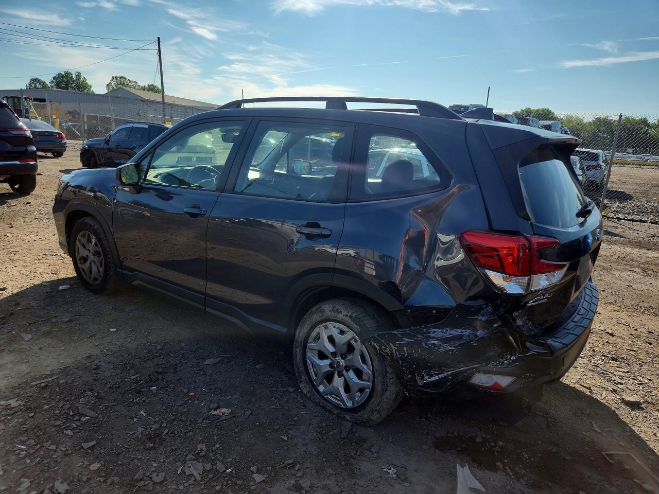 2020 Subaru Forester - Фото 2